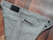 DIESEL- SLEENKER- SKINNY- W31L32- SLIM- VINTAGE- pas 84 cm