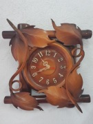 Zegar ze skóry i drewna bambusowego