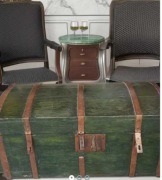 Antyczna skrzynia posagowa