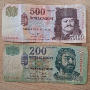 forint węgierski: 500  EA3070888 rok 2008 i 200  FB9845006 rok 2002