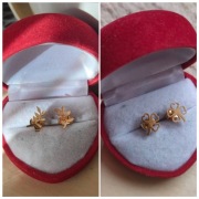 2 pary kolczyki gałązki koniczynki kolor złoty wkręty sztyfty stal okazja 