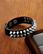 Bransoleta GOTH pieszczocha 2 rzędy ćwieki kolce