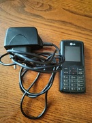 Telefon klasyczny LG KG275 czarny