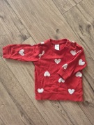 H&M czerwona bluza dresowa w białe serduszka 68