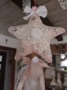 Świąteczna gwiazda, 15 cm  x 52 cm.