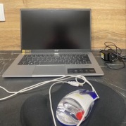 Acer Swift 1 (SF114-34) – lekki laptop + ładowarka + podkładka + myszka