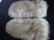 Futrzane rękawiczki jak z Igloo! Biało-beżowe, z 1 palcem. Skóra+akryl.