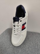 Nowe buty Tommy Hilfinger 