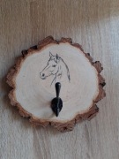 Wieszak ścienny na ubrania, klucze. Koń. Plaster drewna