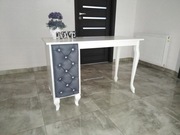 Stolik kosmetyczny pikowany do manicure 