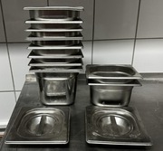 Pojemniki GN 1/6 10 szt. stal nierdz. 2 pokrywki