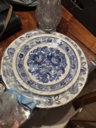 zestaw talerzy ceramika