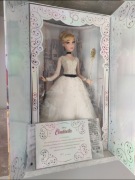 Kolekcjonerska lalka Kopciuszek Cinderella Disney store Barbie