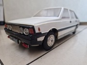 Polonez CZZ 4046 zabawka PRL auto retro PRL