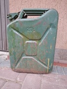 Metalowy Stary kanister 20 litrów  