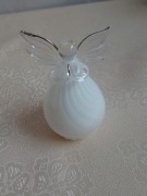 Figurka - modlący się aniołek - wysokość 8 cm