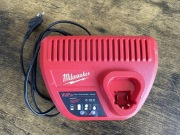 Ładowarka Milwaukee C 12 C