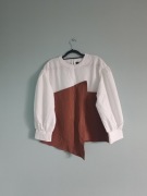 Bluzka asymetryczna z wiązaniem bufiaste rękawy 