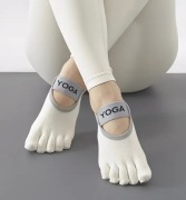 Skarpetki do jogi, fitness pilates kremowe, pięciopalczaste 35-40
