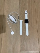 Apple watch series 3 / 38 mm