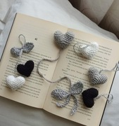 Zestaw serduszek wykonany na szydełku, zakładka do książki,breloki