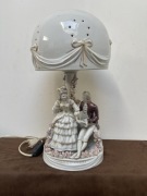 Apulum Romania Figuralna Lampa Porcelanowa