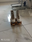 Sprzedam białe wrotki