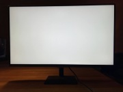 Monitor Samsung Smart M7 32" 4K UHD LS32BM700 – wada matrycy (cienka linia)