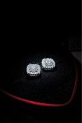 Kolczyki ze srebra 925 z kamieniem moissanite 1 ct