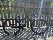 Witam mam na sprzedaż rower dirt Specialized p3 rower prawie nie używany