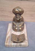 Orientalna figurka mosiężna vintage Osmański Uczony na marmurowej podstawie