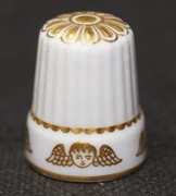 Naparstek Kolekcjonerski porcelanowy Sopde złoty anioł