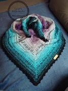 Chusta ręcznie wykonana szydełkiem 