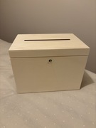 Drewniane pudełko na koperty 