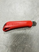 Wurth Nóż, Nożyk z ostrzem łamanym 18mm