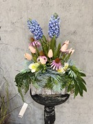 Duża wiosenna kompozycja z hiacyntami