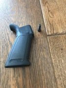 Oryginalny chwyt pistoletowy Ruger do platform AR-15 i podobnych 