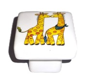 Gałka Meblowa dziecięca ceramiczna z grafiką ŻYRAFA kwadrat 33 mm BIAŁY