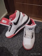 Buty NIKE AIR FLIGHT LEGACY LEBRON JORDAN 