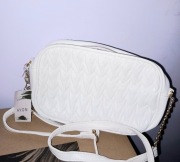 Torebka AVON biała 