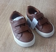 Buty NEXT dla dziecka rozm 23 nowe. Cena nowych 120zl