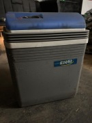 Lodówka turystyczna 12v , samochodowa 