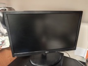 Monitor LG LED 18,5" model 19M38A