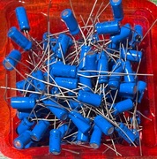 10uF 16V  Kondensator elektrolityczny ELWA