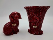 Zestaw Guldkroken Sweden – czerwone szkliwo, wazon + figurka psa, vintage