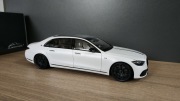 1:18 Mercedes Maybach S680 long od Almost Real, nie Norev