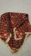 Chustka apaszka damska jedwab poliamid 57 cm na 57 cm stan b.dob 