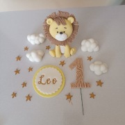 Lew na tort figurka cukrowa roczek