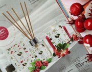 AVON DYFUZOR ZAPACHOWY + ŚWIECA DZIKIE JAGODY NOWE