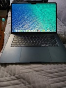 Laptop Apple MacBook Air 2025 15,3 cala M4 16 GB RAM 256 GB SSD czarny